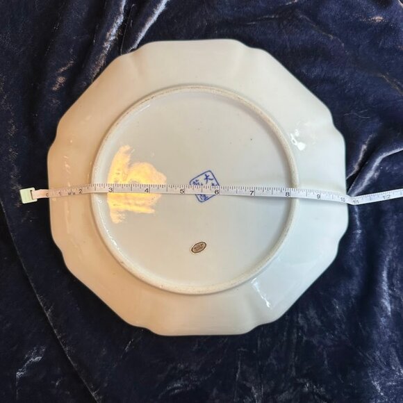 VTG Qing Chinese porcelain scalloped plate with scrolling blue lotus pattern - Picture 10 of 11